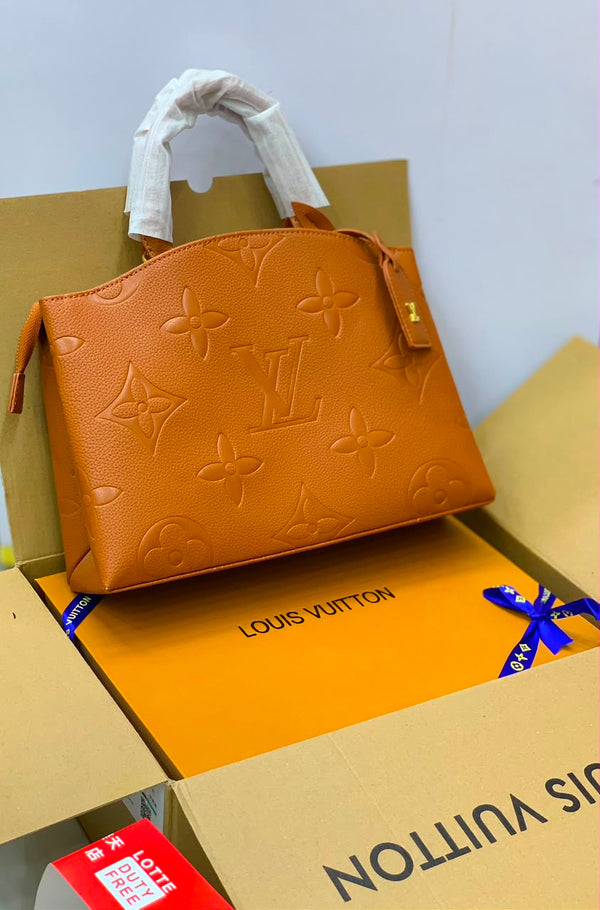 Louis Vuitton OnTheGo Monogram tote bag